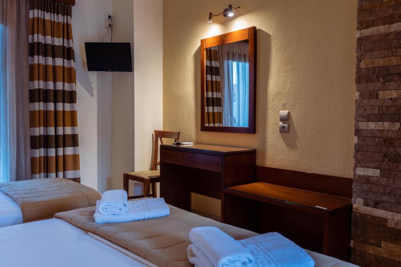 Hotel Zeus Áfitos Extérieur photo