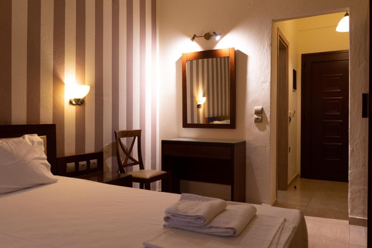 Hotel Zeus Áfitos Extérieur photo