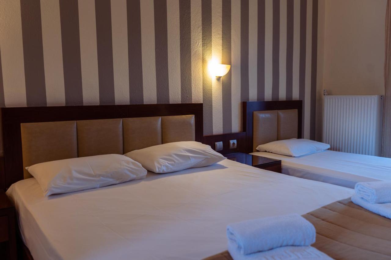 Hotel Zeus Áfitos Extérieur photo