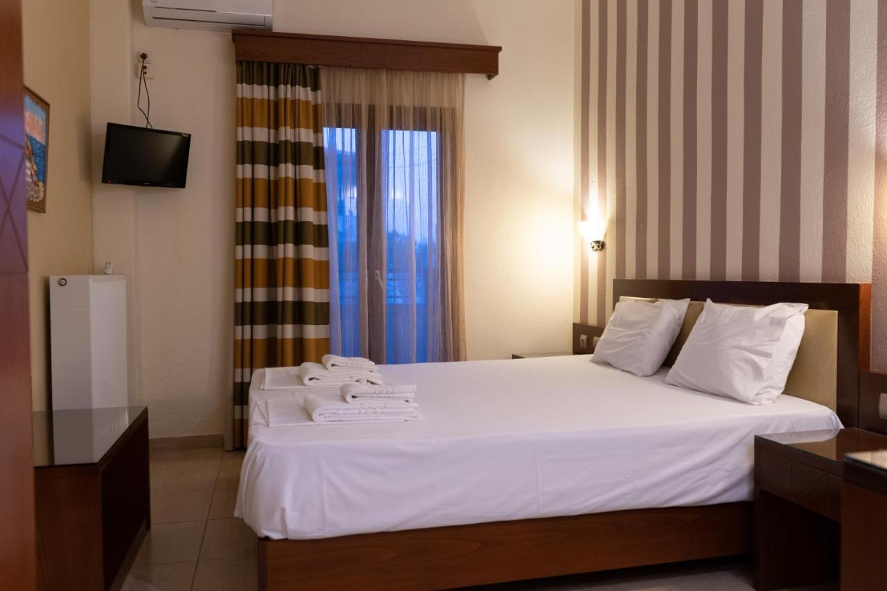 Hotel Zeus Áfitos Extérieur photo