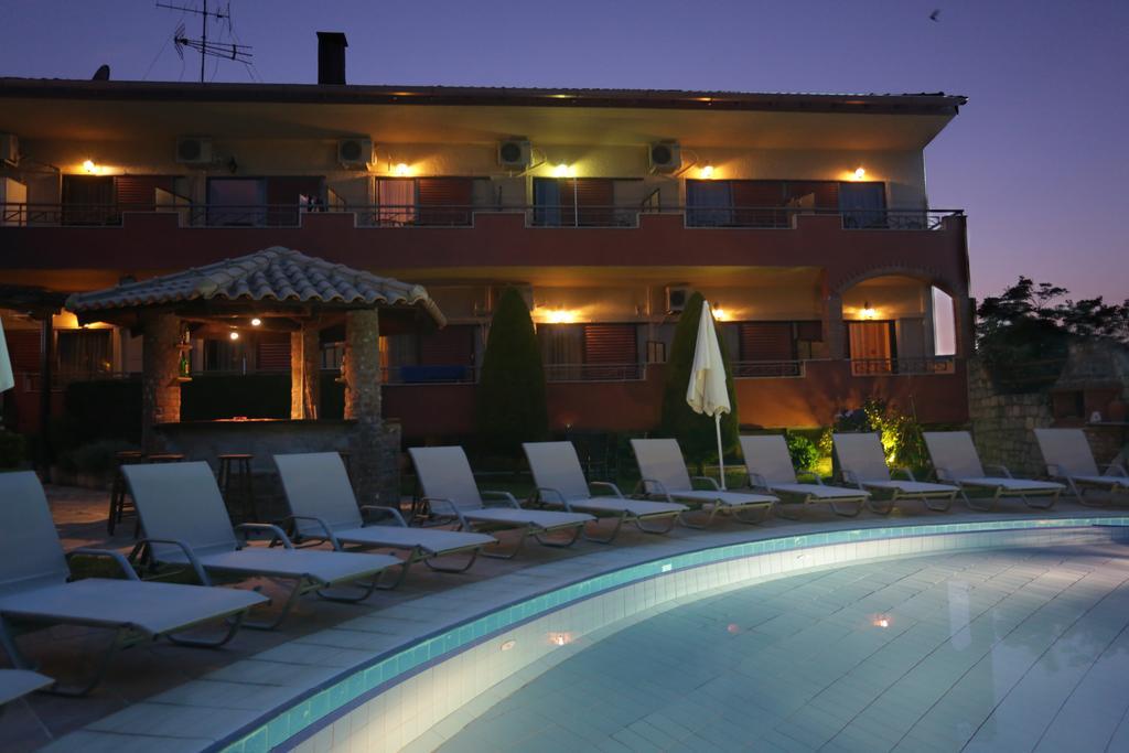 Hotel Zeus Áfitos Extérieur photo