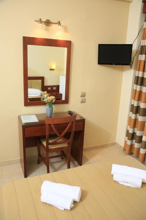 Hotel Zeus Áfitos Extérieur photo