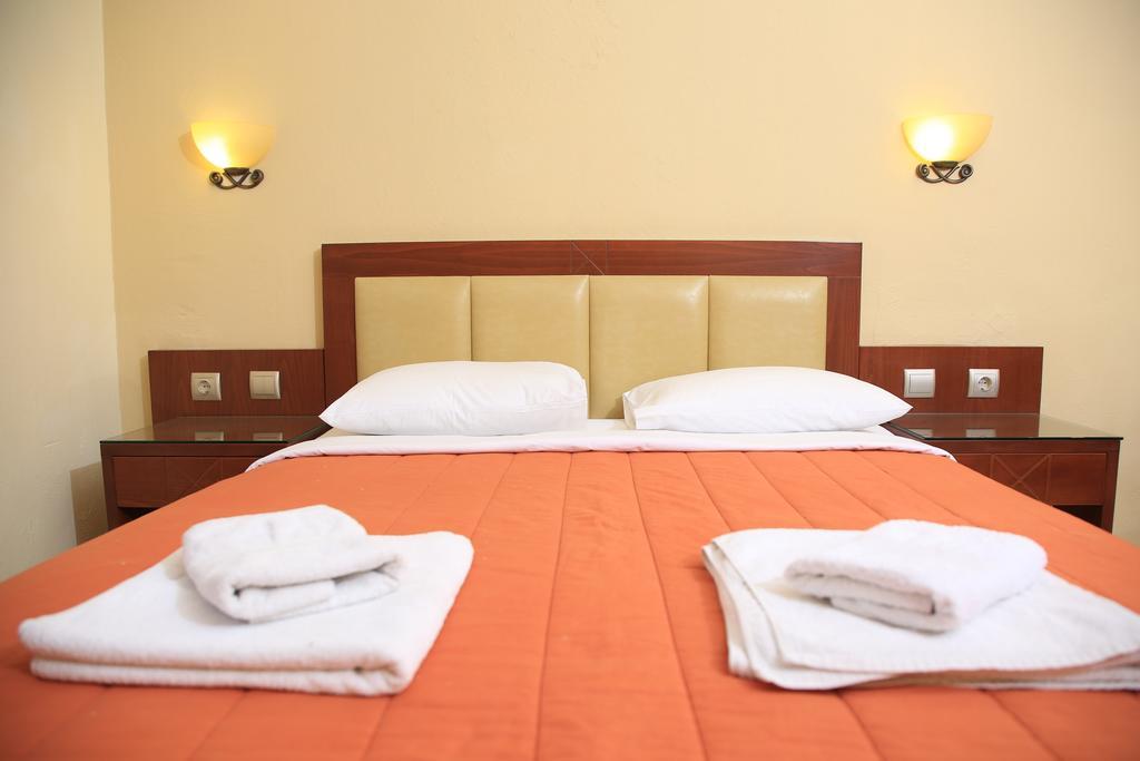 Hotel Zeus Áfitos Extérieur photo