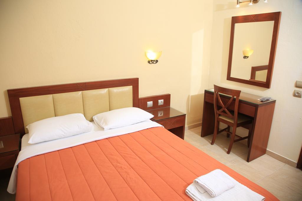 Hotel Zeus Áfitos Extérieur photo