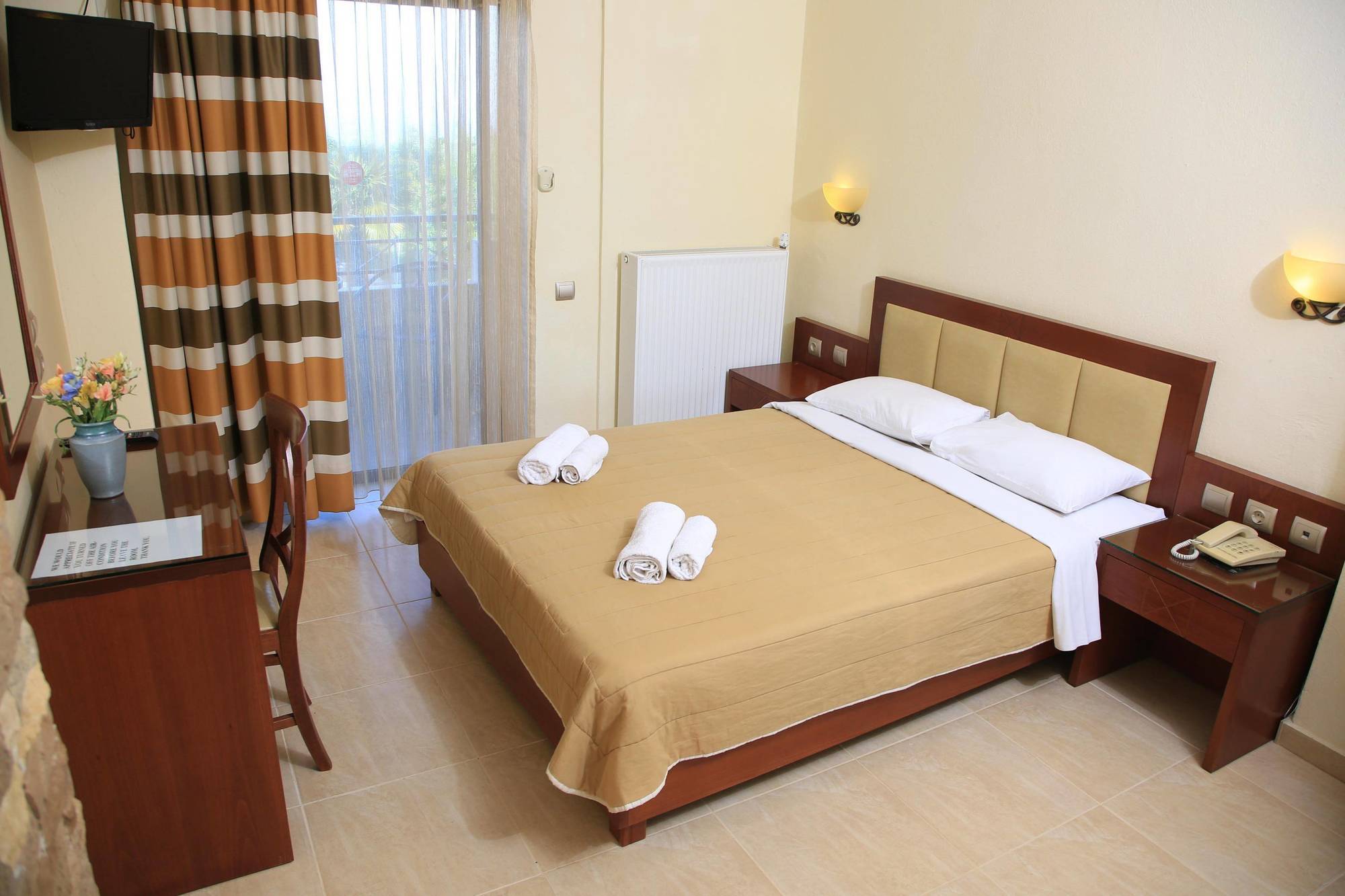 Hotel Zeus Áfitos Extérieur photo